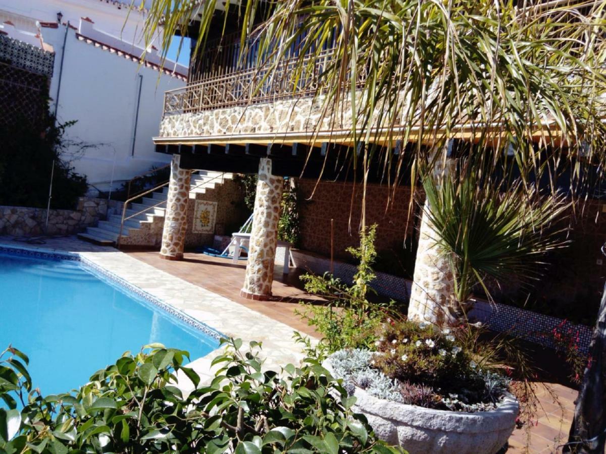 Villa Con Piscina Privada ตอร์เรโมลิโนส ภายนอก รูปภาพ