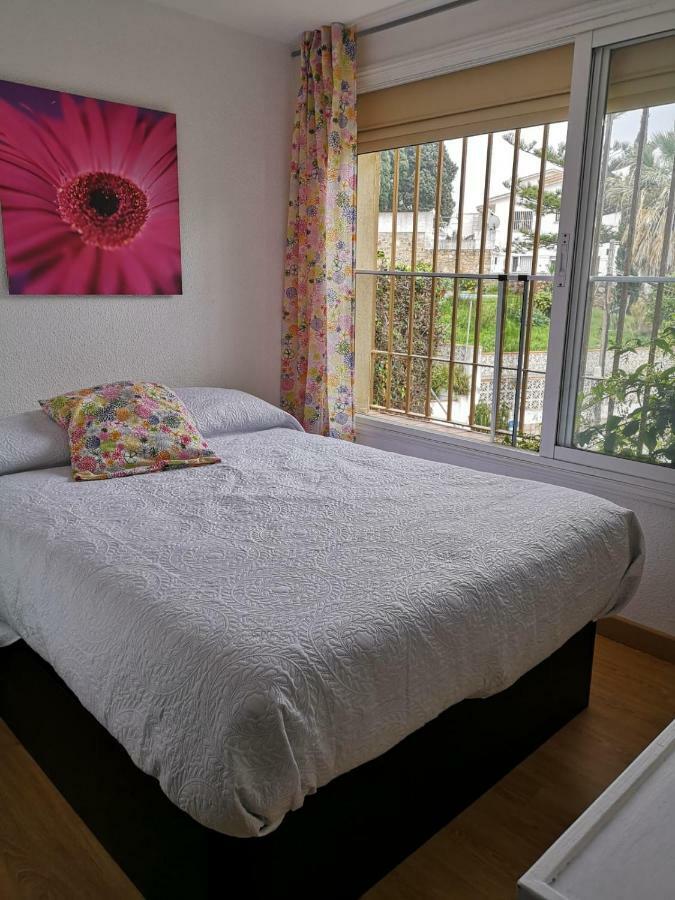 Villa Con Piscina Privada ตอร์เรโมลิโนส ภายนอก รูปภาพ